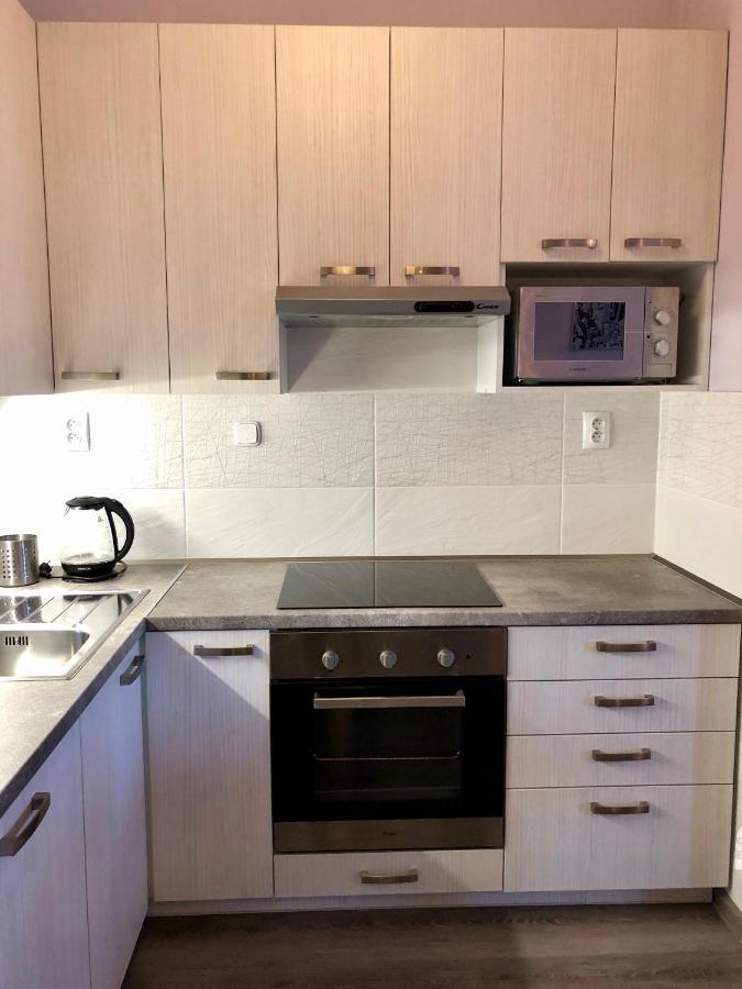 Kings Main Square Apartment Poprad Eksteriør billede